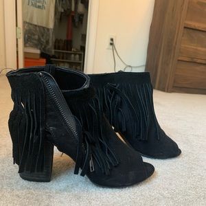 Size 7.5 black bootie with fringe